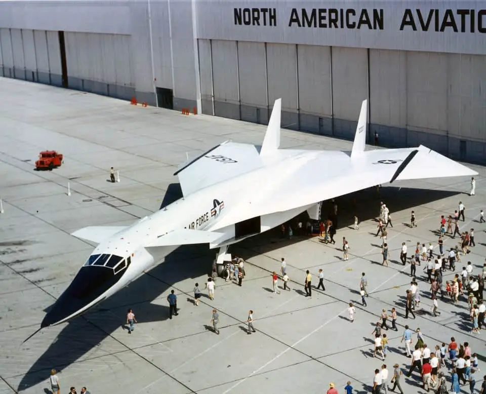 What is the fastest jet in the world 2022: XB-70 Valkyrie