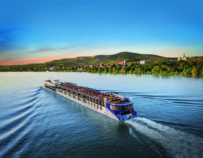 third deepest river in the world