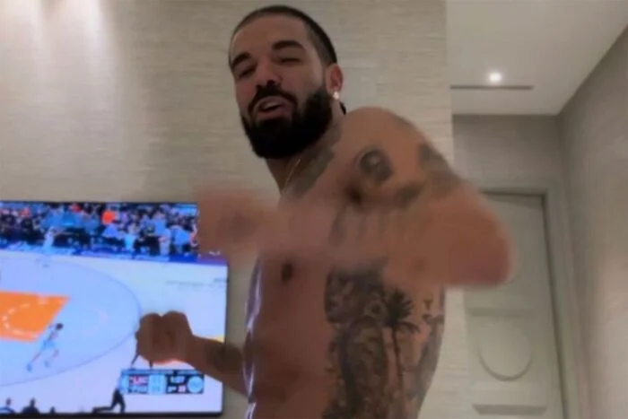 Is Drake Gay?